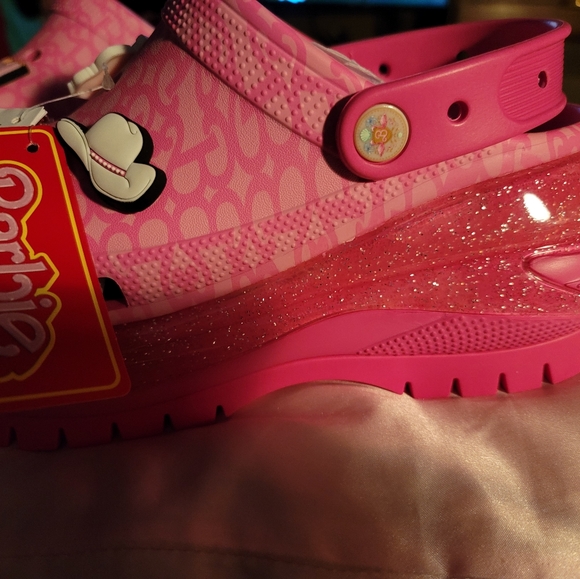 Barbie TheMovie Mega Crush Crocs Pink Women's Size 8  BRANDNEW!💗 - Picture 4 of 6